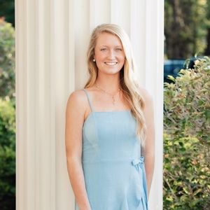 Meet your Posher, Claire